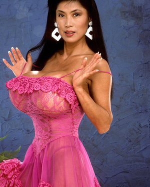 18 year old girl Ami is coerced into losing her virginity by older guy